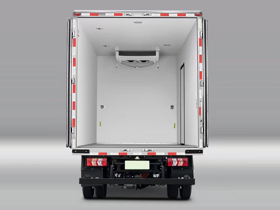 குளிரூட்டப்பட்ட பெட்டியின் உடலுக்கு சிறந்த பொருள் எது?